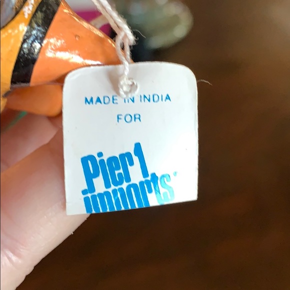 Pier One wooden animal napkin rings - Picture 8 of 9